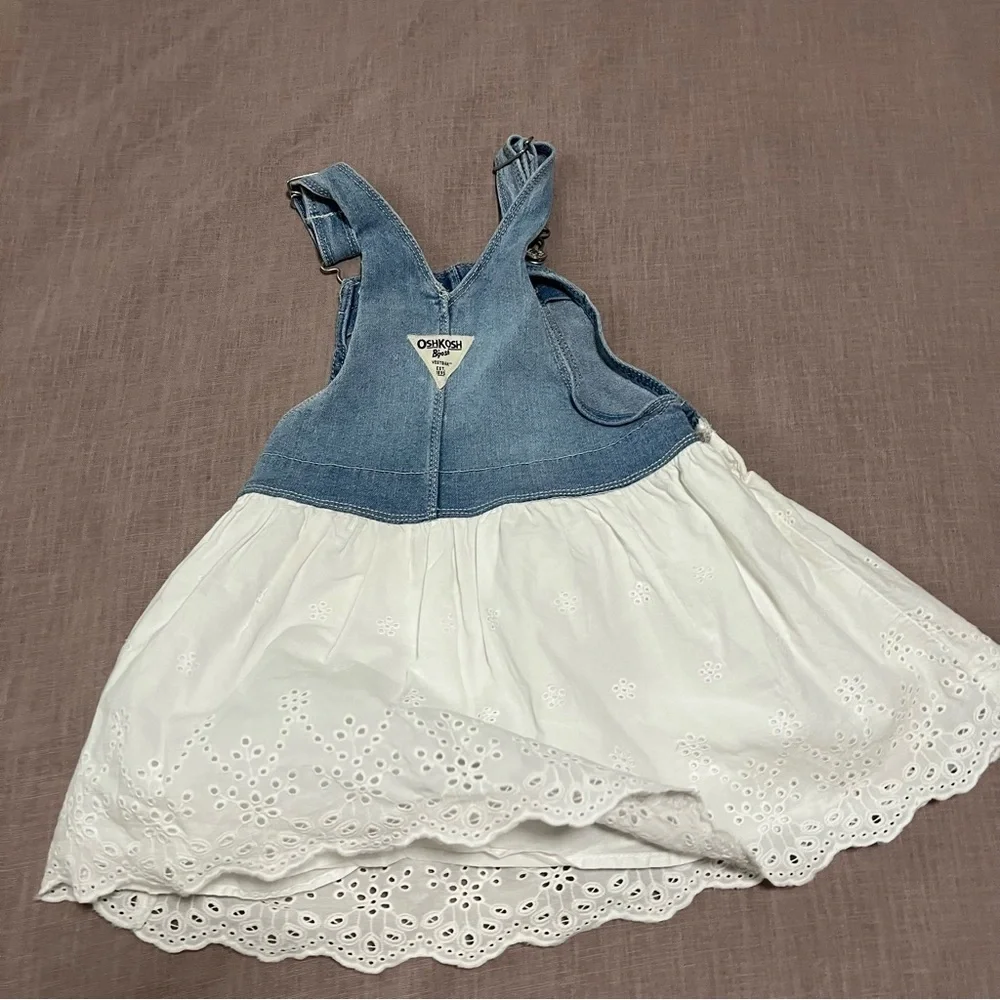 OshKosh B'gosh Two Matching Blue White Eyelet Dresses Size 3T Twins Sisters